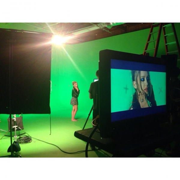 My beautiful sister at our video shoot last week (that's Camille in the picture