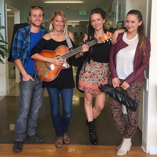 Had an amazing time today playing with these guys as a part of, a group we've started to sing to people in nursing homes and hospitals ❤️ our first visit was a success! I know we brightened some people's days today and for that I am grateful! Thank you @evalyncolleen and @daverundell for adding your musical awesomeness. If any of you would like to take part let us know!!! Email
